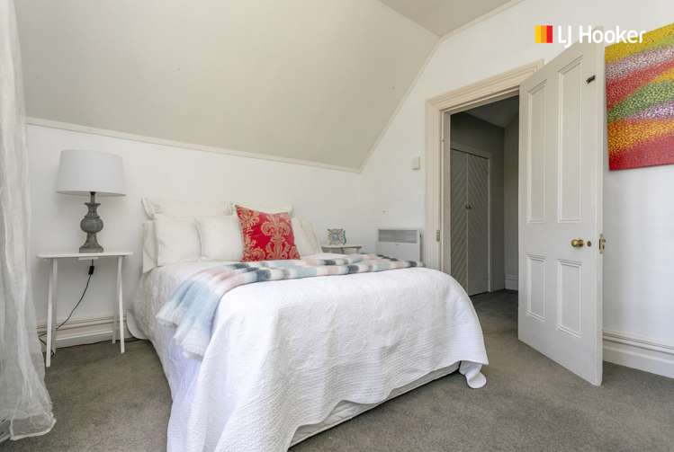 38 Easther Crescent Kew_12