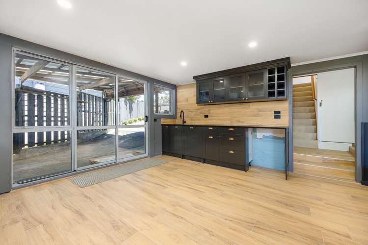 42 Chorley Avenue Massey_19