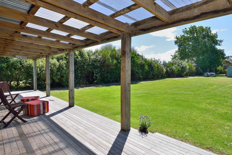 14 Monkhouse Street Tolaga Bay_20