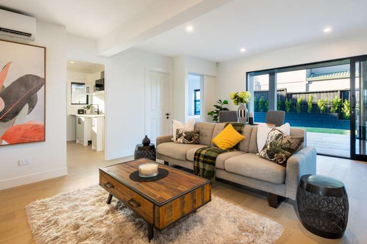 1/8 Clifton Road Waiake_3