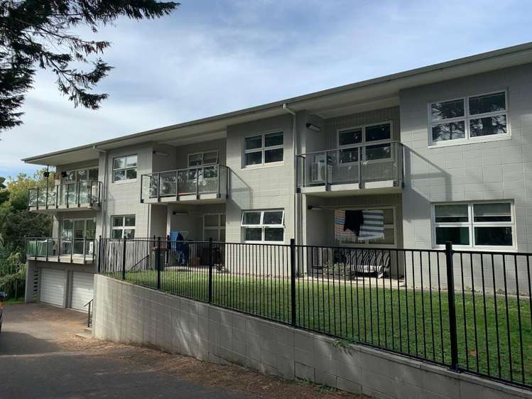 2/32 Charlemont Street 3295_3