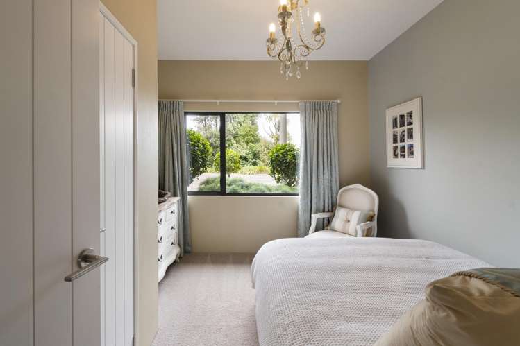 70 Waicola Drive Fitzherbert_24