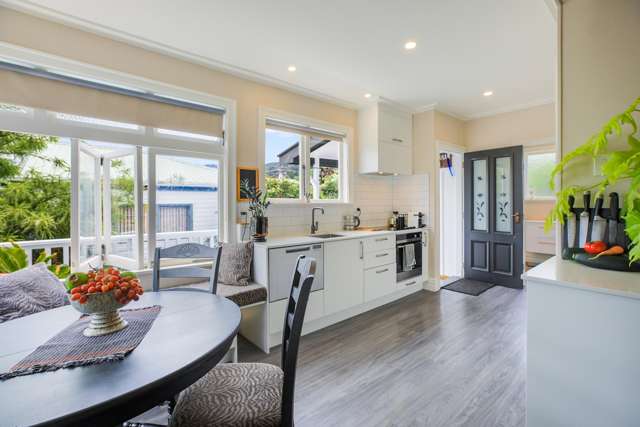 613 & 613B Rolleston Street Thames-coromandel_4