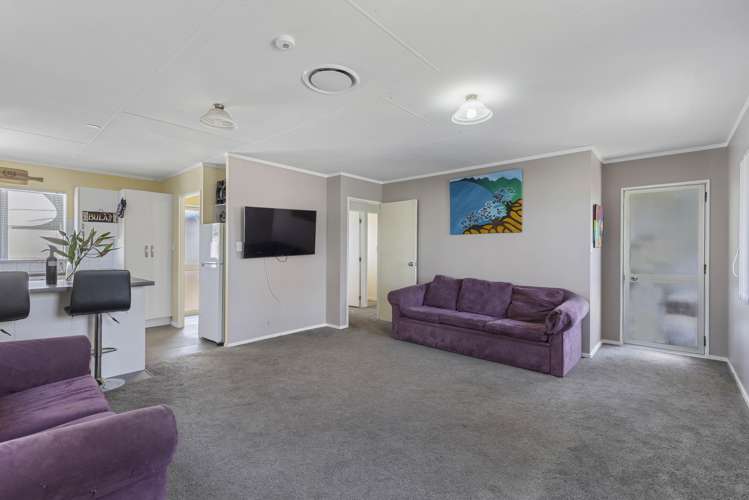 3/85 Atkinson Road Titirangi_2