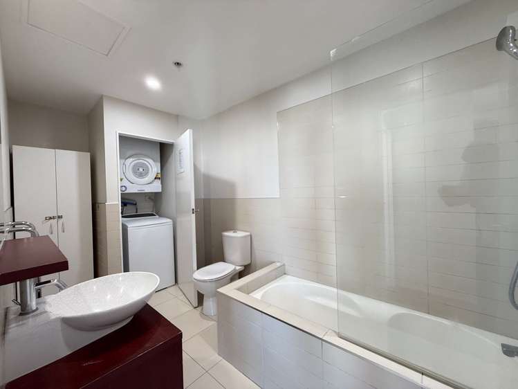 2 Beach Road Auckland Central_5
