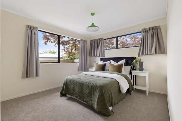 51 Gilbass Avenue Hamilton Lake_11