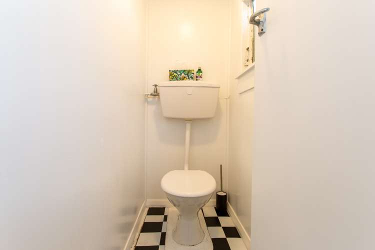 207 High Street Dannevirke_15