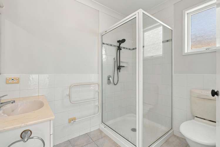 1 Weka Street Matua_10