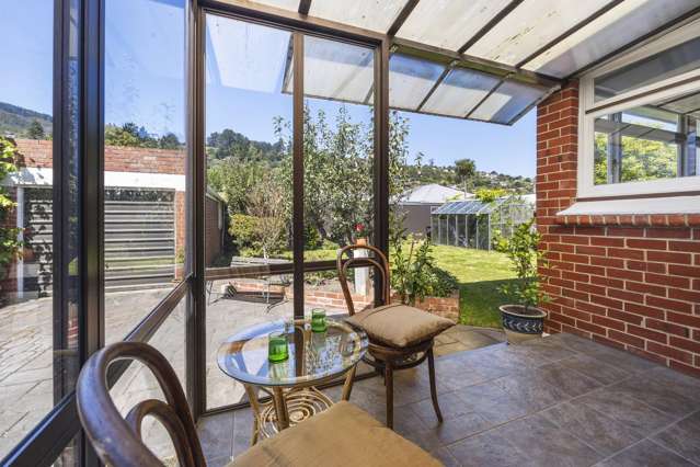 22 Ainslee Place North East Valley_1