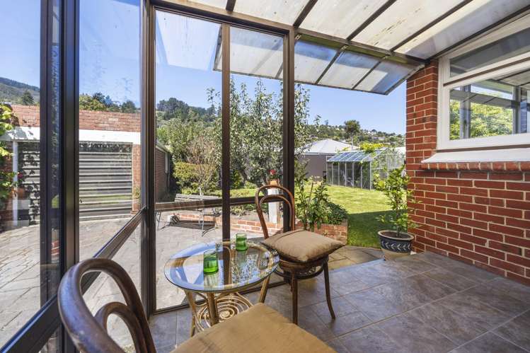 22 Ainslee Place North East Valley_1