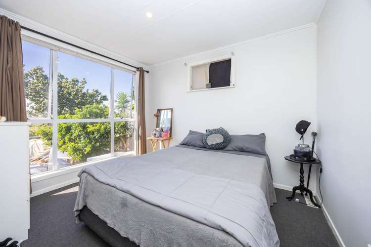 37 Heather Green Avenue Meremere_12