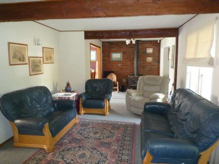 8 Hillview Crescent Taumarunui_3