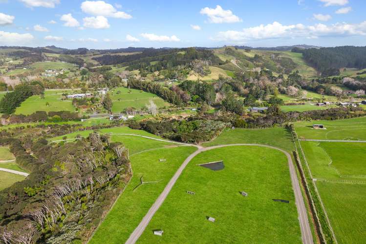154 Muriwai Valley Road Muriwai_16
