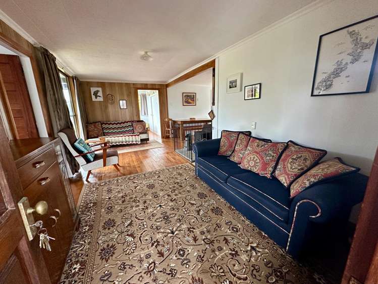 2 Hunter Street Karamea_25