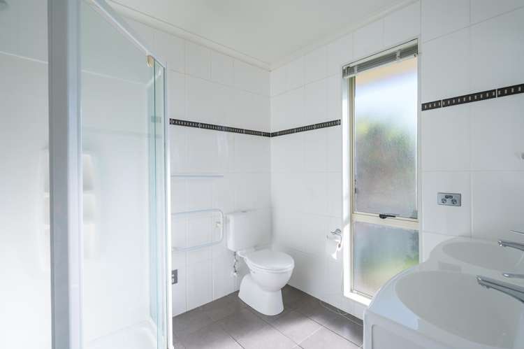 447 Suffolk Road Stoke_12