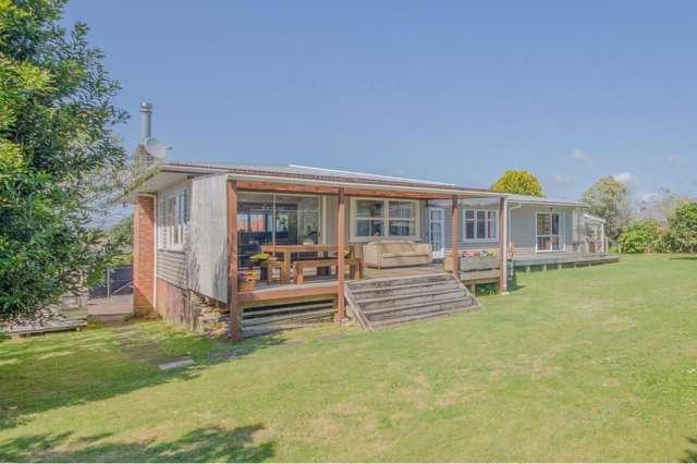 1 Helga Crescent Te Atatu Peninsula_2