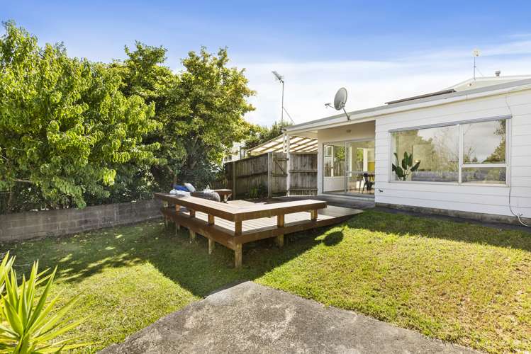 202 Rangatira Road Beach Haven_19