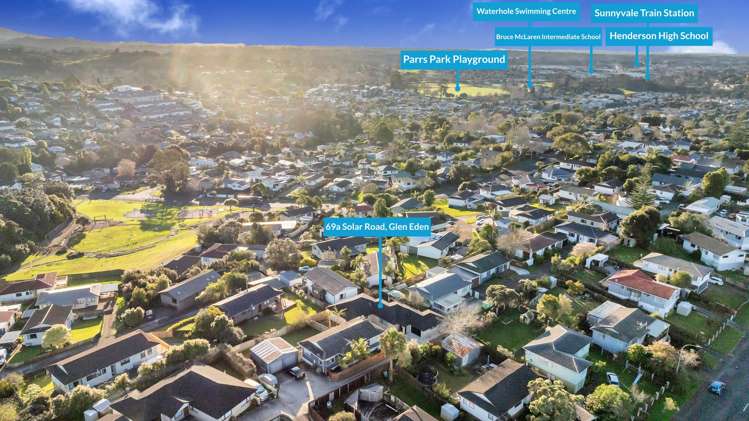 69a Solar Road Glen Eden_24