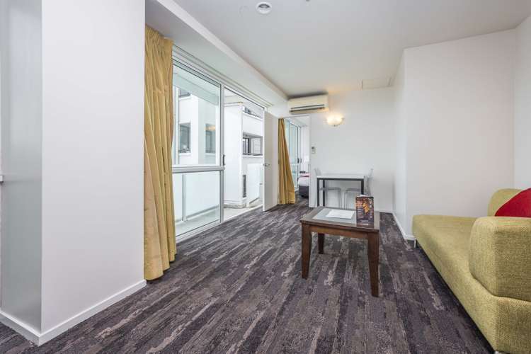 1720/10 Waterloo Quadrant Auckland Central_5