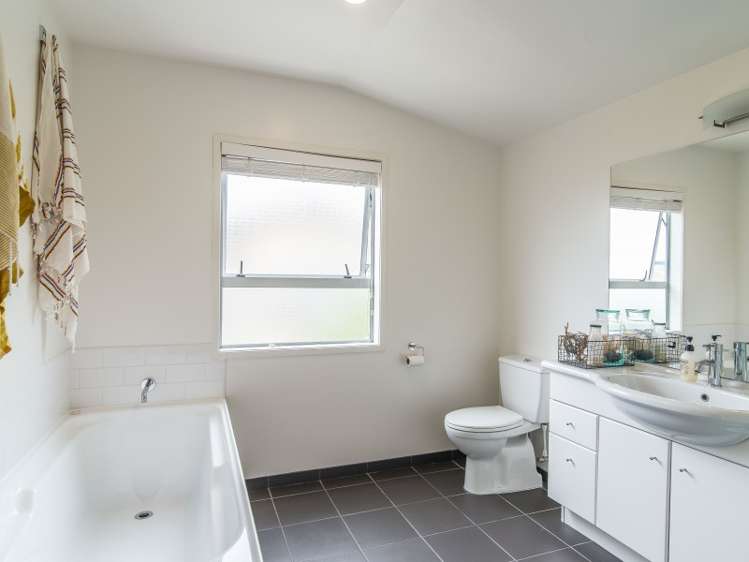 30 Furlong Crescent Churton Park_10