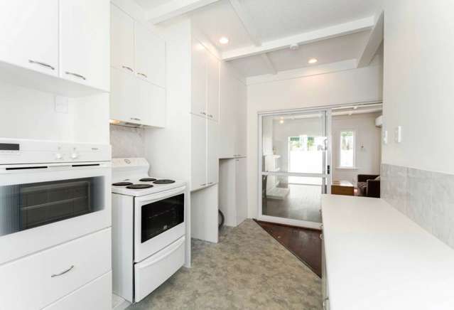 2A Foch Avenue Mount Roskill_4