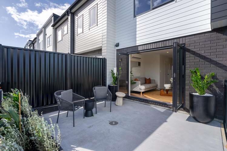 11/10 Ngaroma House Drive Hobsonville_12