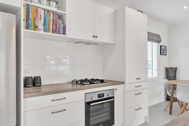 54A Cloten Road Stratford_10