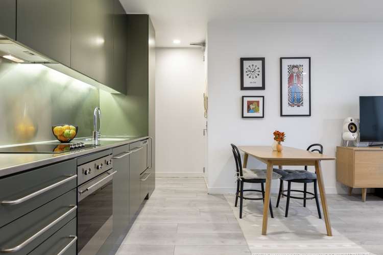 2a/4 Fisher-Point Drive Auckland Central_8