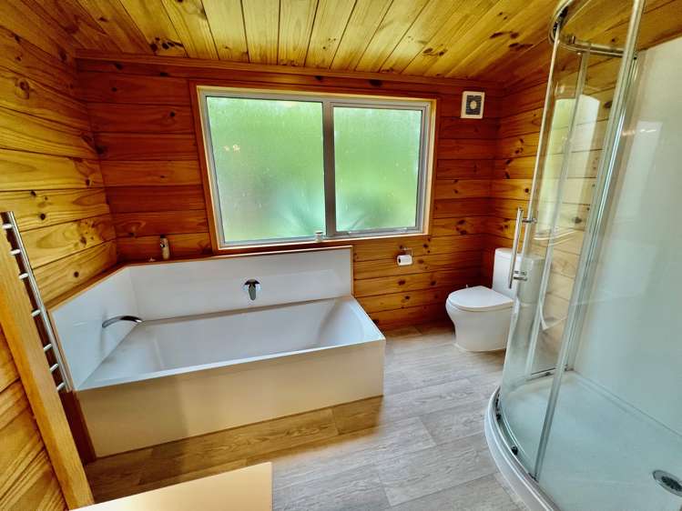 724a Ruapuke Road Raglan_37