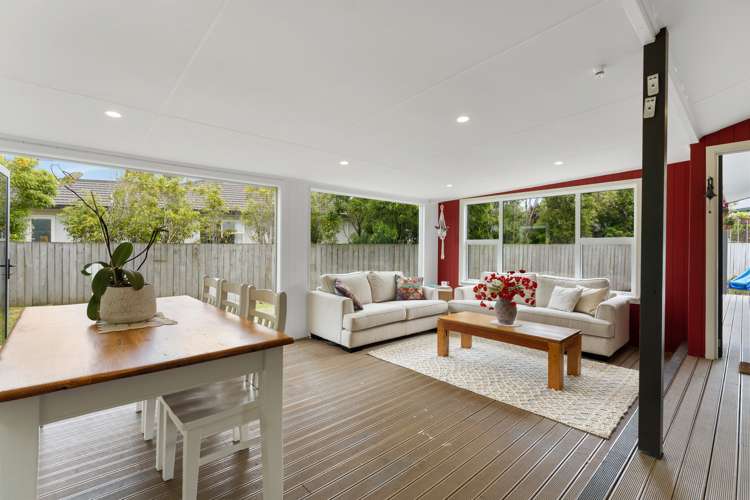 19 Peppertree Glade Kelvin Grove_3
