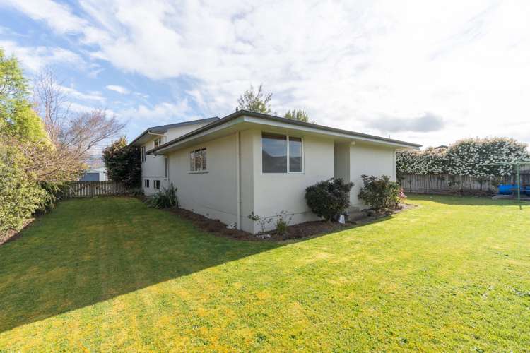 3 Thomson Place Te Anau_24