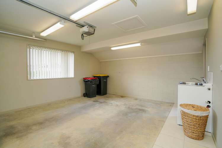 30 Stirling Street Windsor_23