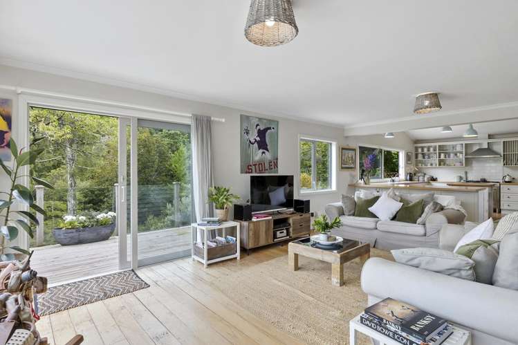 211 Doctors Point Road Waitati_17