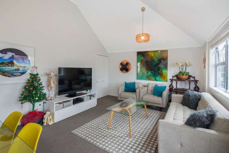 142 Akaroa Drive Maupuia_6