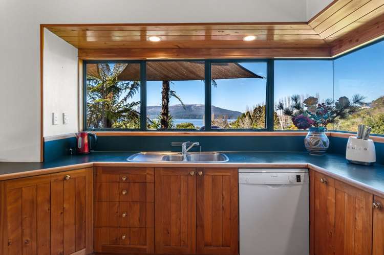 240 Spencer Road Lake Tarawera_13