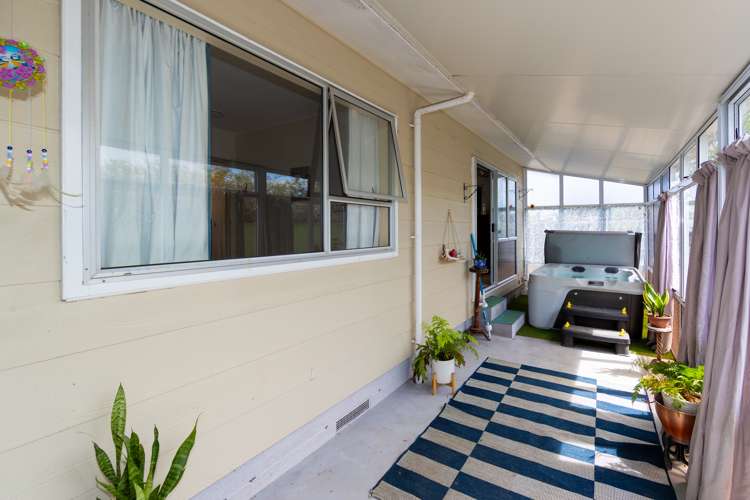 14 Sutton Avenue Clive_13