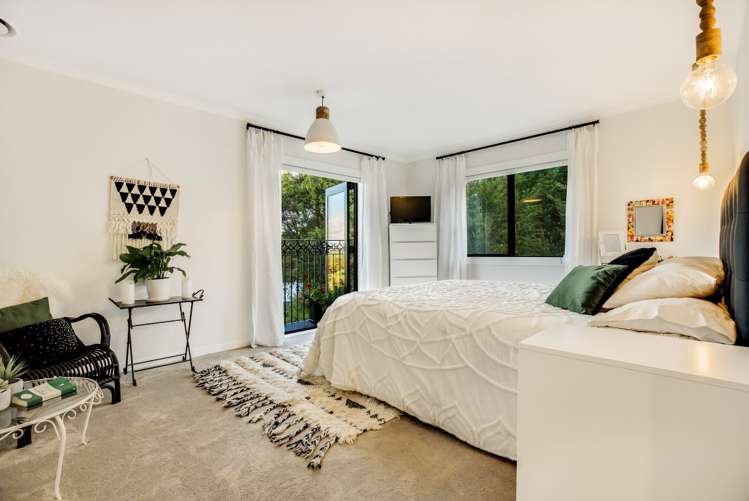 323f Huia Road Titirangi_16