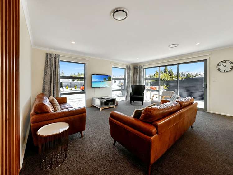 16 Rhoboro Road Twizel_7