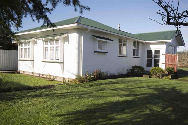 8 Waikuku Beach Road Waikuku Beach_1