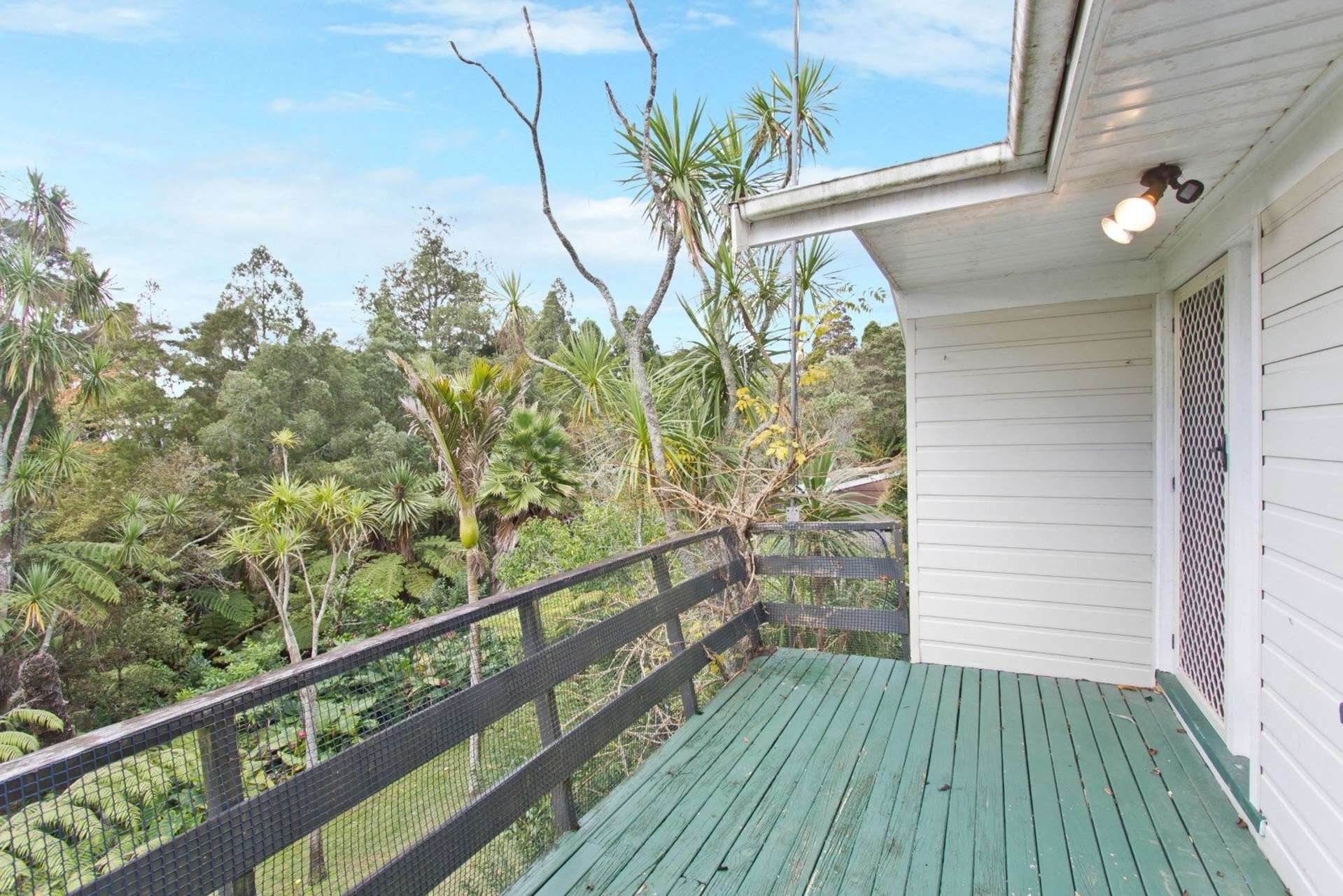 187 Golf Road Titirangi_0