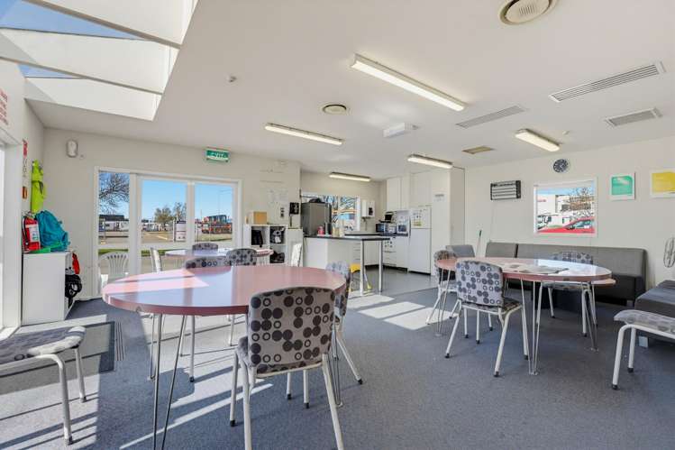 48 Waterloo Road Hornby_12