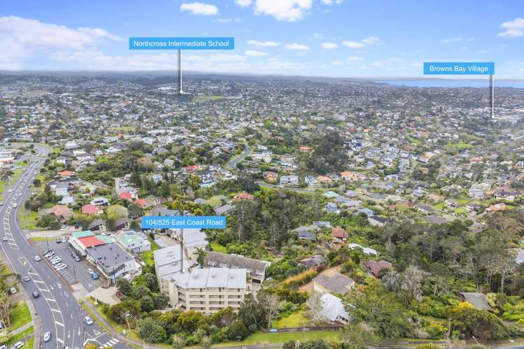 B104/525 East Coast Road Browns Bay_16