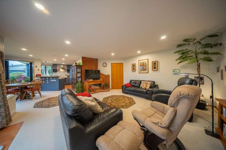 10 Melland Place_4
