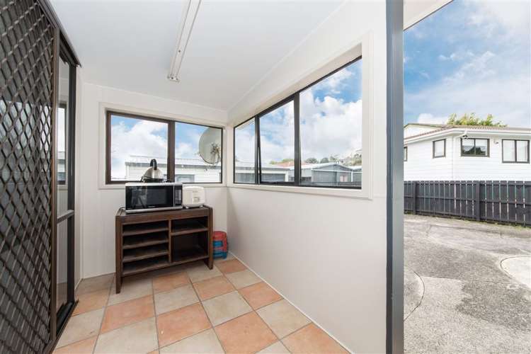 75 Sunvue Road Glen Eden_13