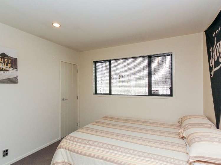 34 Roto Street Hurdon_10