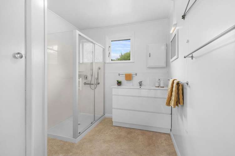 10 Findlay Street Tawa_17