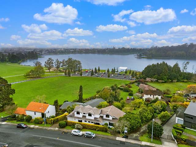 150 Lake Crescent Hamilton Lake_2