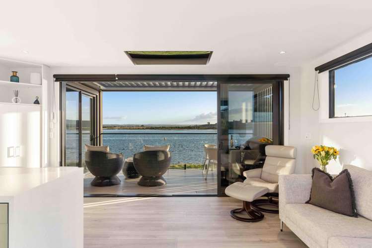 690 Pukehina Parade Pukehina_11