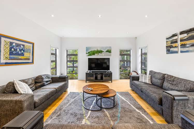 41 Waldorf Crescent Orewa_5