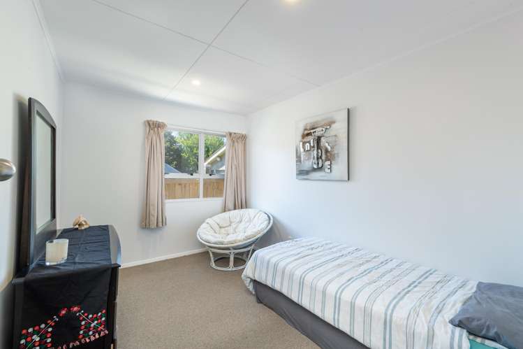 37 Wainuiomata Road Wainuiomata_12